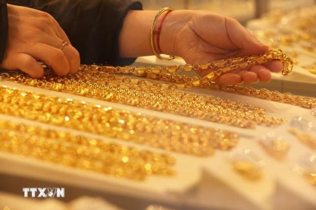 베트남의 한 귀금속 판매점 사진베트남 통신사