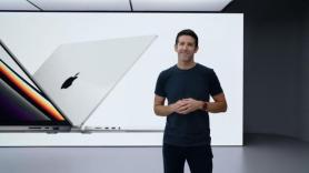 Apples incoming CEO signals new products as quarterly revenue hits record