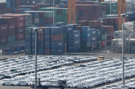 South Koreas exports top $80 billion for second straight month