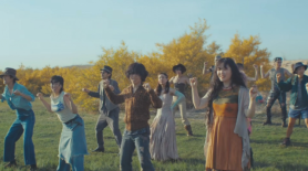 Why AKMU’s ‘Paradise of Rumors’ Is Striking a Nerve in an Exhausted Korea