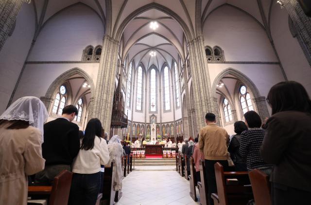Three in four young Koreans say they are nonreligious