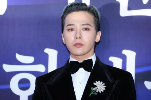 지드래곤, 인종차별 문구 의상 논란…소속사 진심으로 사과