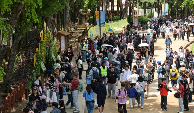 The 2026 Seoul International Garden Show is being held at Seoul Forest in Seongdong District Seoul on May 4 2026 AJP Yoo Na-hyun 20260504



