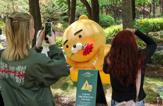 The 2026 Seoul International Garden Show is being held at Seoul Forest in Seongdong District Seoul on May 4 2026 AJP Yoo Na-hyun 20260504

