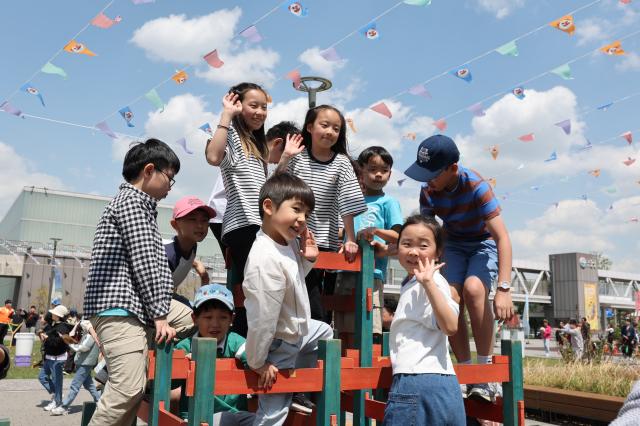 Children enjoy hands-on programs at the Seoul Circus Festival held at Nodeul Island in Yongsan-gu Seoul May 4 2026 AJP Han Jun-gu