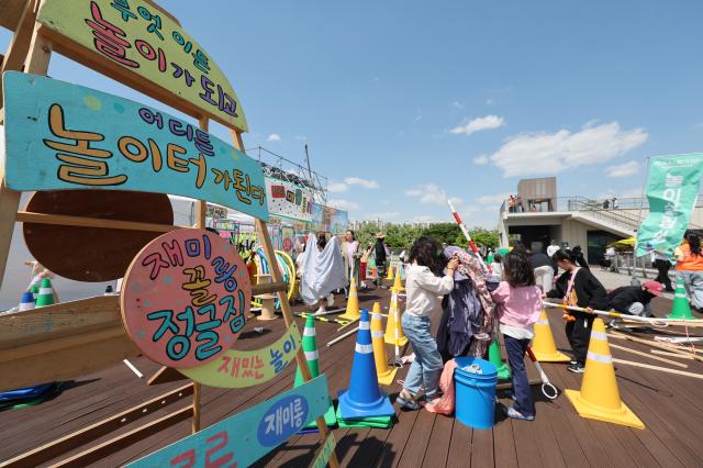 Children enjoy hands-on programs at the Seoul Circus Festival held at Nodeul Island in Yongsan-gu Seoul May 4 2026 AJP Han Jun-gu
