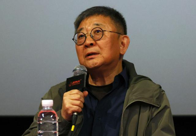 张律携《春树》亮相全州国际电影节 在语言错位中呈现"未完成"的归乡