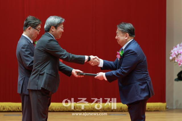 사진유대길 기자 dbeorlf123ajunewscom