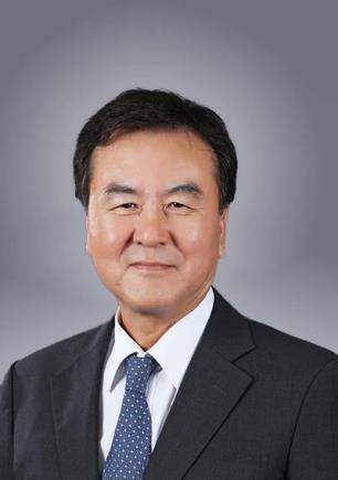 Shin Je-yoon, chairman of Samsung Electronics’ board (Yonhap photo)