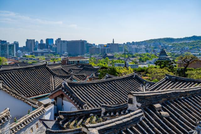 Seoul skyline seen from the terrace of the Bukchon Museum of Asian Culture. [Photo=Seoul Tourism Foundation]