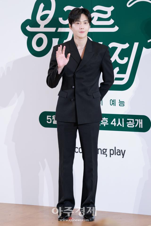 [포토] 포즈 취하는 김선호 (봉주르빵집 제작발표회)