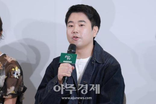 [포토] 인사말 하는 박근형 PD (봉주르빵집 제작발표회)