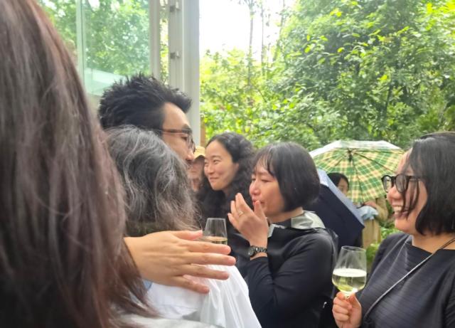 6일현지시간 베니스 비에날레에서 한국관과 일본관 협력 퍼포먼스가 펼쳐졌다 사진윤주혜 기자