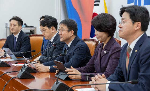 더불어민주당 한병도 원내대표가 7일 국회에서 열린 정책조정회의에서 발언하고 있다사진연합뉴스