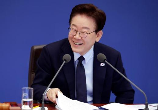 李대통령 가정·국가 위해 헌신하고 계신 이 땅의 모든 부모님께 깊은 존경