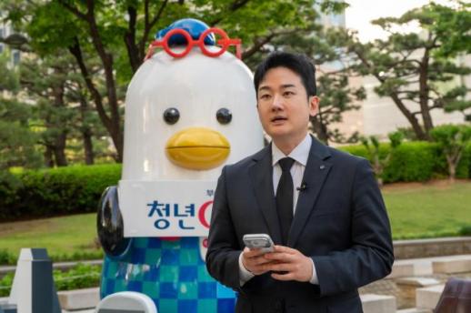 [6·3 지방선거] 정이한 부산시장 후보, 무기한 단식…"방송사 배제로 권리 봉쇄"