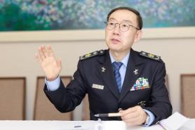 Koreas Customs Chief Discusses Tariff Changes for Canadian Oil Imports