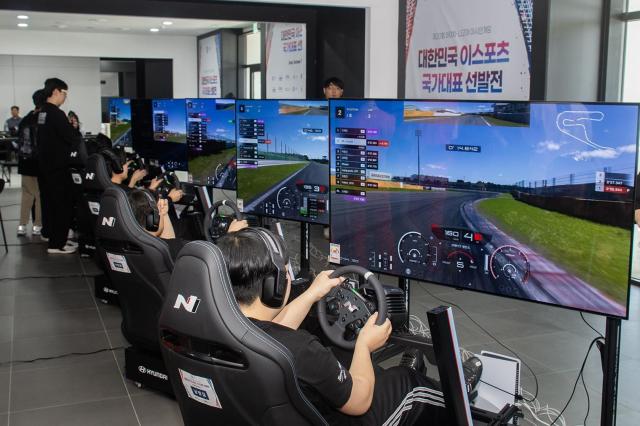 현대 N 레이싱 시뮬레이터사진현대차