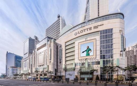 큰손 외국인 덕 봤다…롯데쇼핑 1분기 영업이익 70% 급증