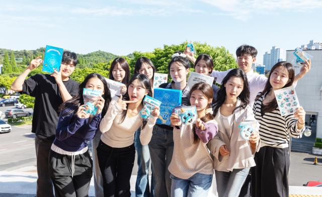 학부 신입생 전원에게 대학 캐릭터 활용 ‘웰컴키트’ 배부[사진=경상국립대학교]