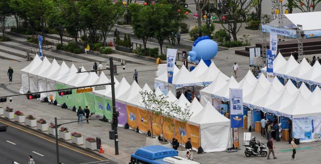 The 2026 Returning to Fishing Villages and Coastal Tourism Fair is held at Gwanghwamun Square in Seoul on May 11 2026 AJP Yoo Na-hyun



