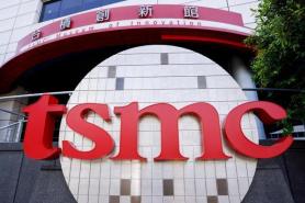 TSMC Faces Pressure as Apple Considers Chip Production Deal with Intel