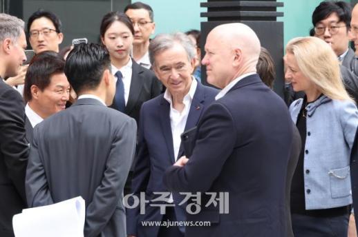 [포토] 아르노 루이뷔통 회장 3년 만에 방한
