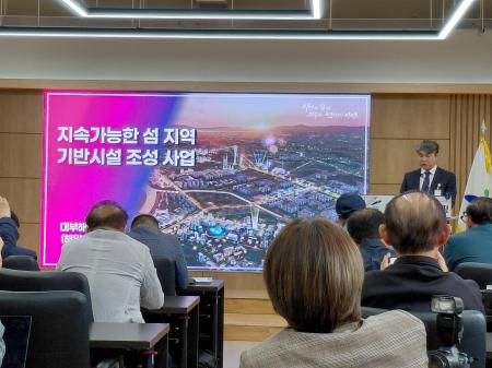 사진박재천 기자