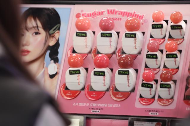 [판 커진 K뷰티] 내수 침체에도 1분기 호실적 쓴 K-뷰티, 비결은