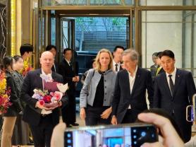 Arnault Seoul tour signals Dior reckoning in split luxury market