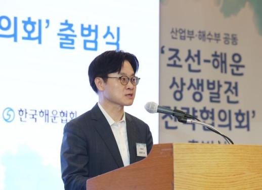 김정관 산업장관 수출 1조달러 위해 중추기업 두텁게 만들어야