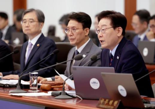 李대통령 내년 예산안, 저효율 사업 최대한 줄여야