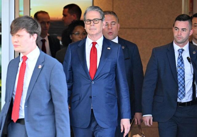 US treasury secretary arrives in Seoul