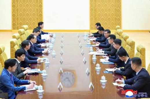 北 최선희, 베트남 외교장관과 회담…교류·협력 더욱 심화