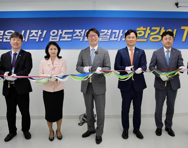 곽희필 ABL생명 대표이사가운데 사진ABL생명