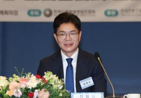 Jung Won-oh Registers as Candidate for Seoul Mayor, Promises Administrative Efficiency