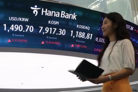 KOSPI nears 8,000 as AI frenzy shrugs off U.S. inflation shock