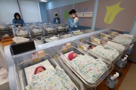 Korean firms ramp up family-friendly perks as low birth rate bites