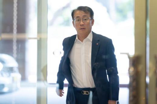 롯데홈쇼핑 주총서 김재겸 대표 해임안 부결…책임 경영 최선
