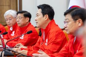 Jang Dong-hyuk Criticizes Jung Won-os Housing Policy and Past Assault Case