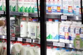 Milk Production Costs Decrease 0.4% Last Year, Price Freeze Likely This Year