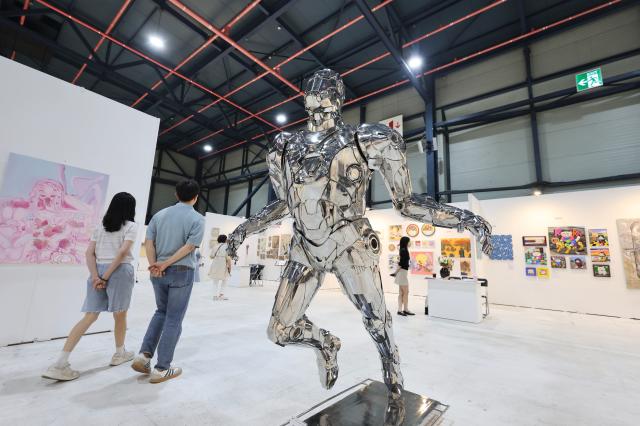 Visitors view artworks at the Seoul Art Fair held at SETEC in Daechi-dong Gangnam-gu Seoul May 15 2026 AJP Han Jun-gu