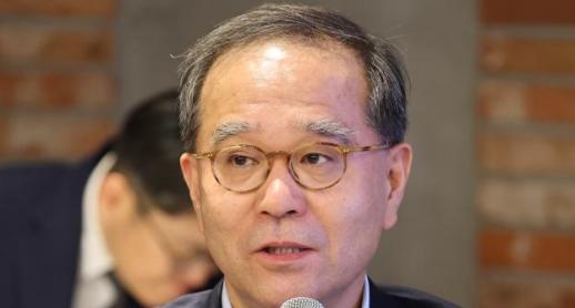 [기원상칼럼]  거시경제 설계자에서 판단 금융의 전면 승부사로