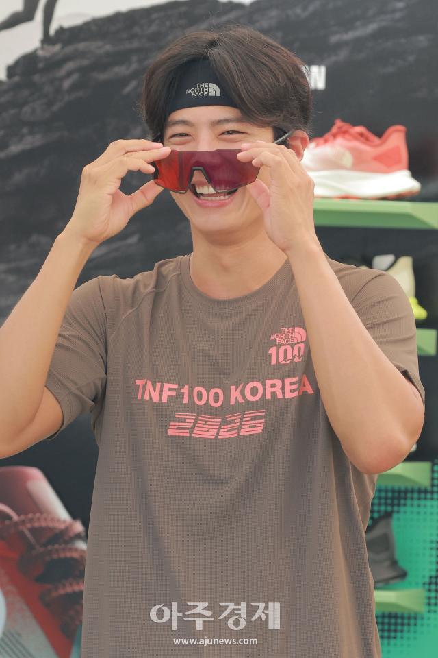 [포토] 박보검, 사슴 눈망울 빼꼼