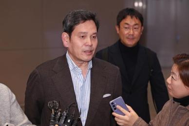 无底线玩梗惹众怒 新世界会长郑溶镇就星巴克不当营销致歉