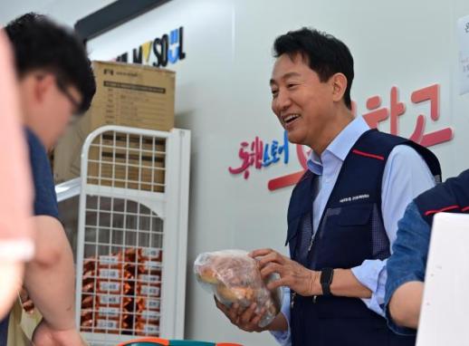 [6·3 지방선거] 장애인·쪽방주민 만난 오세훈 약자동행 정책 확대