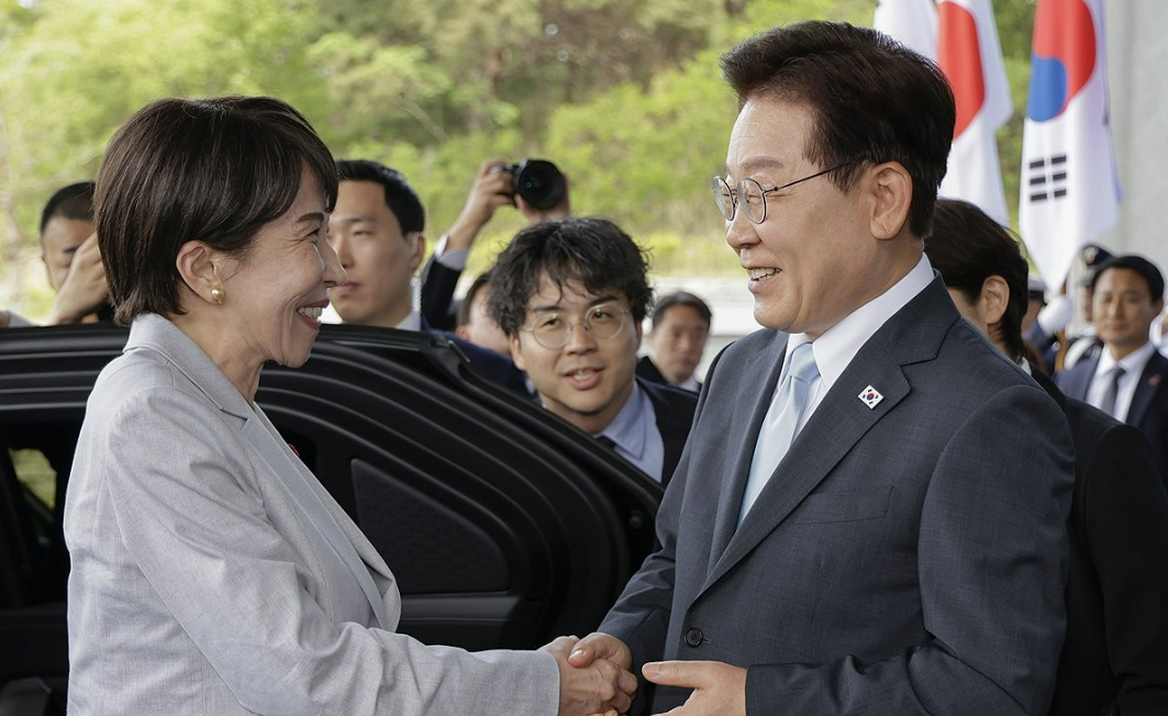 李대통령, 안동서 日다카이치 총리 직접 영접…소인수 회담 시작