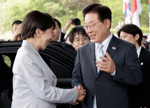 한·일 정상, 첫 고향 셔틀외교...신뢰 바탕 협력 강화