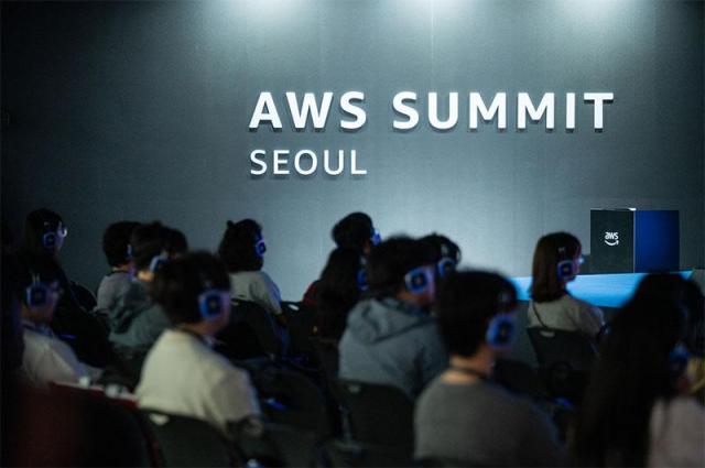 AWS 서밋 서울 이미지 사진AWS