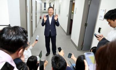 자정 넘긴 삼성전자 노사 협상…극적 타결·파업 초읽기 기로에
